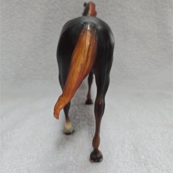 Breyer #1145 Liver Chestnut Paso Fino - Picture 4 of 5